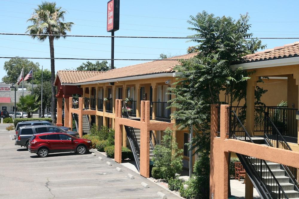 Econo Lodge Inn & Suites Lodi - Wine Country Area Kültér fotó