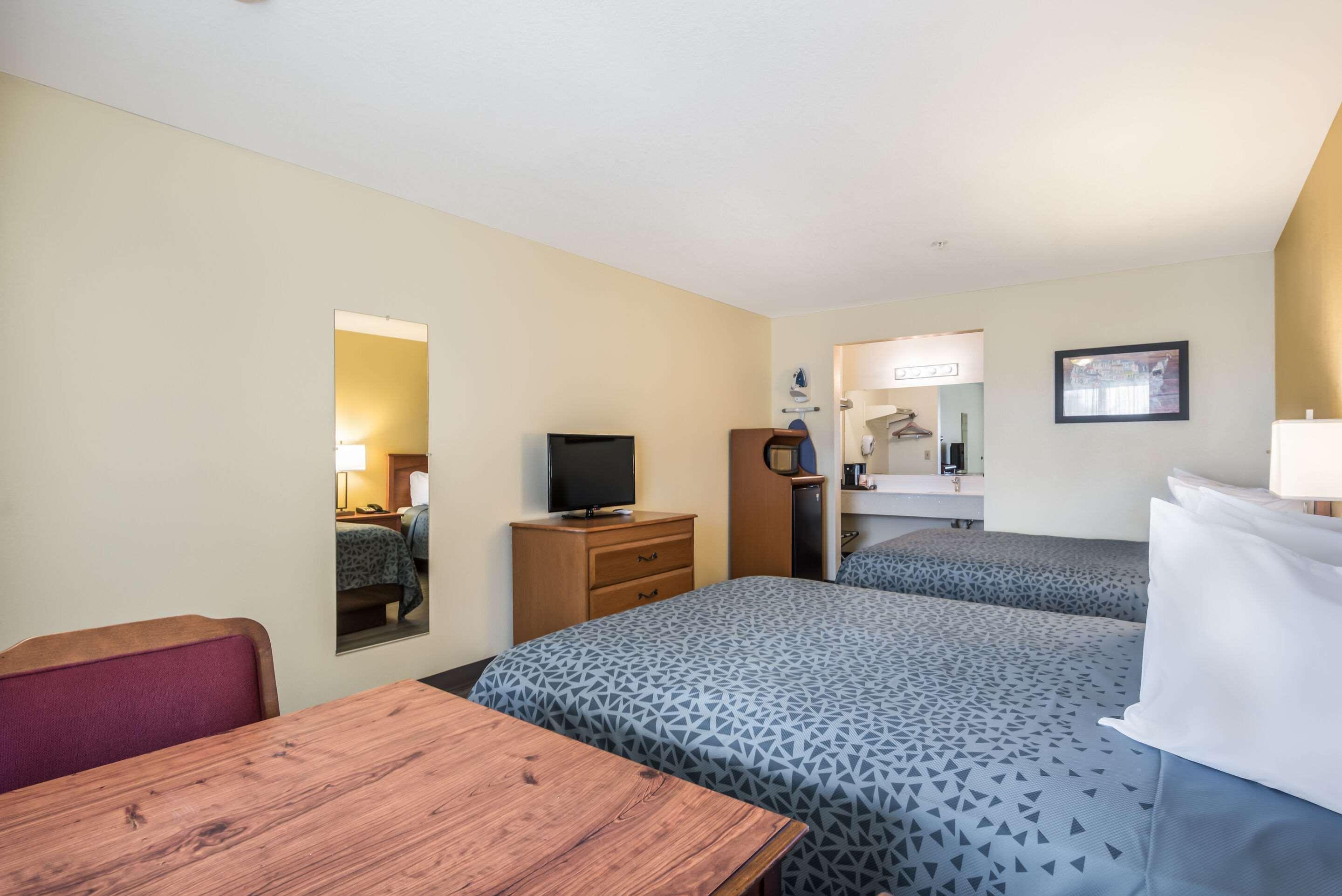 Econo Lodge Inn & Suites Lodi - Wine Country Area Kültér fotó