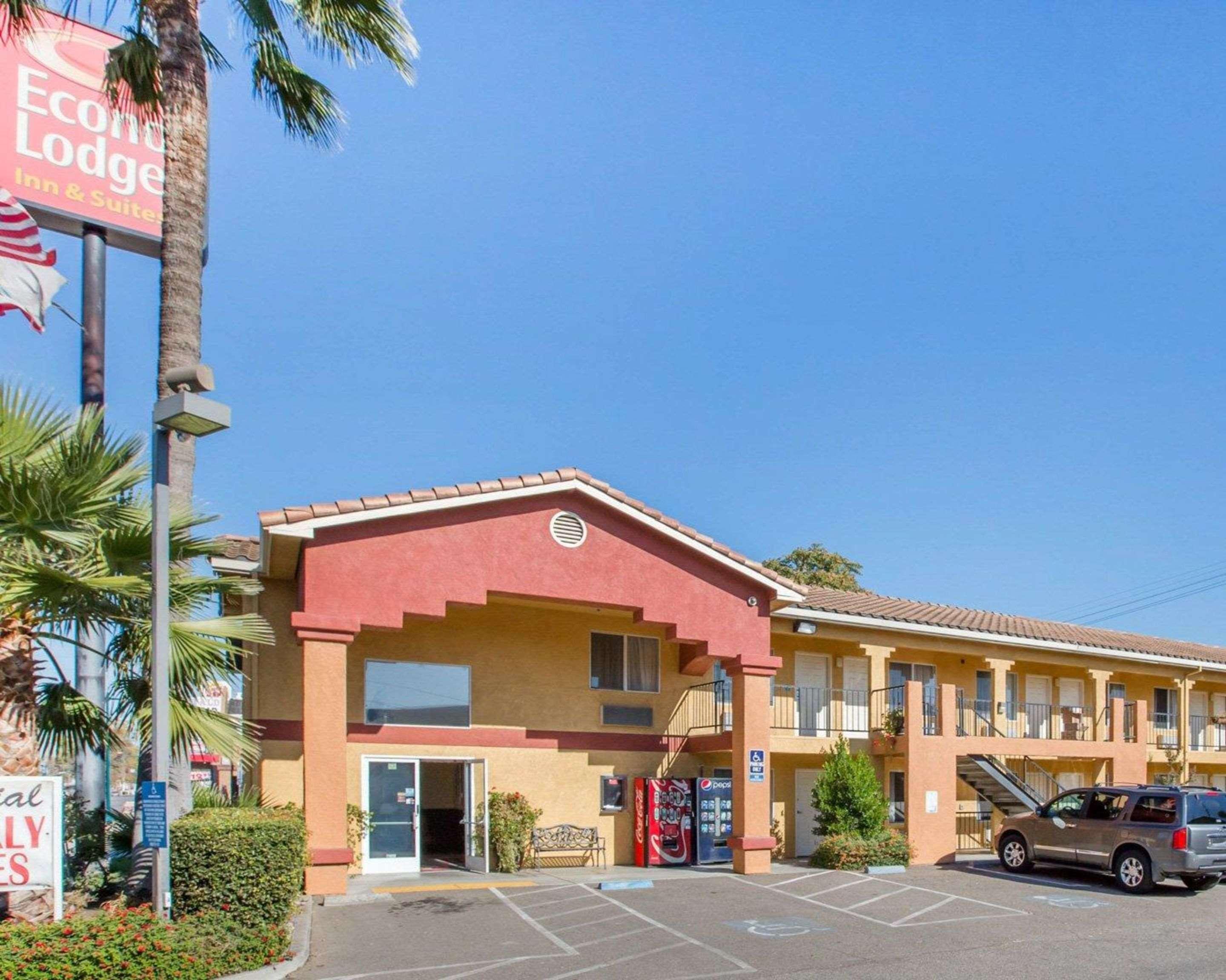 Econo Lodge Inn & Suites Lodi - Wine Country Area Kültér fotó