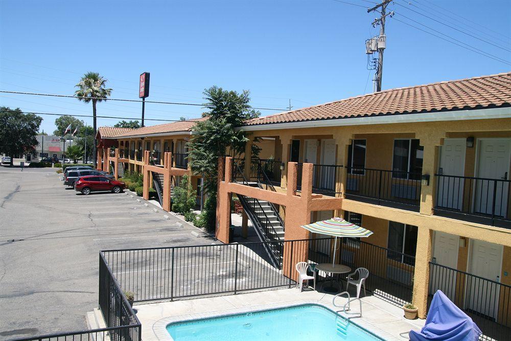 Econo Lodge Inn & Suites Lodi - Wine Country Area Kültér fotó