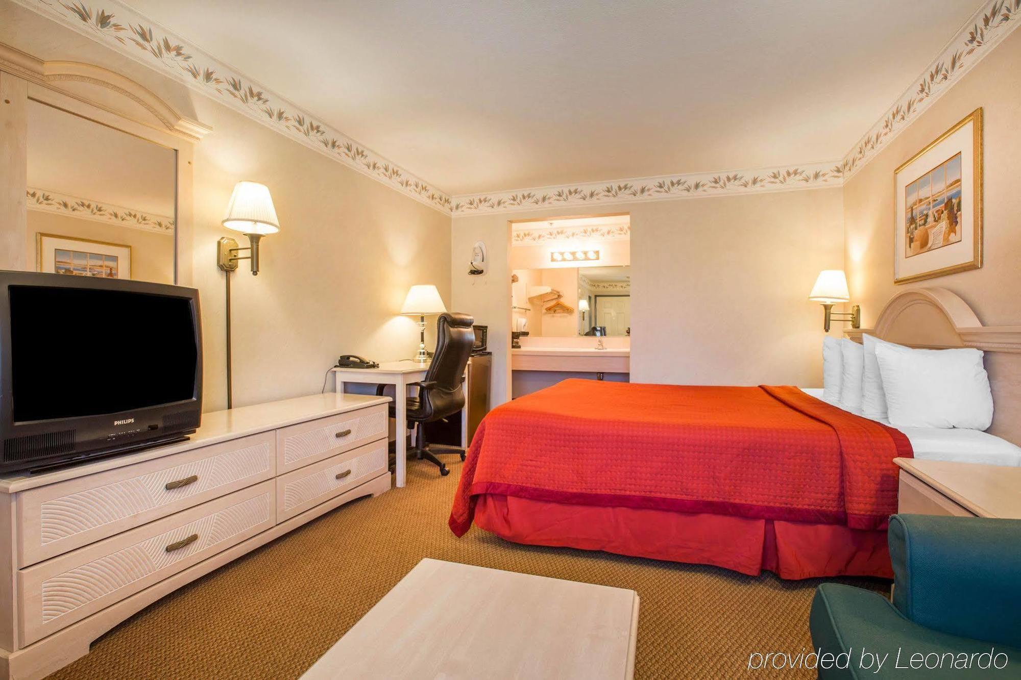 Econo Lodge Inn & Suites Lodi - Wine Country Area Kültér fotó
